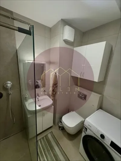 Tadije Sondermajera, Blok 65, West 65