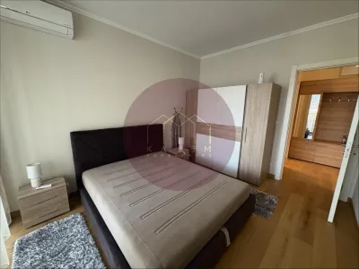 Tadije Sondermajera, Blok 65, West 65