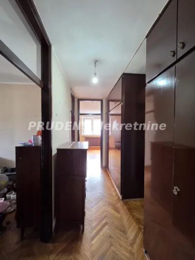 Četvorosoban stan, Porečka, 350.000€, 114m²