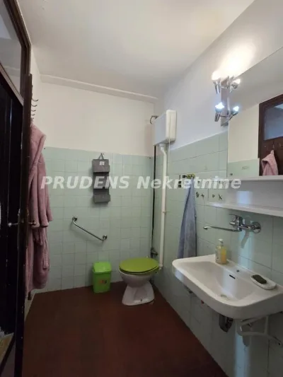 Četvorosoban stan, Porečka, 350.000€, 114m²
