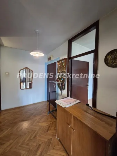 Četvorosoban stan, Porečka, 350.000€, 114m²