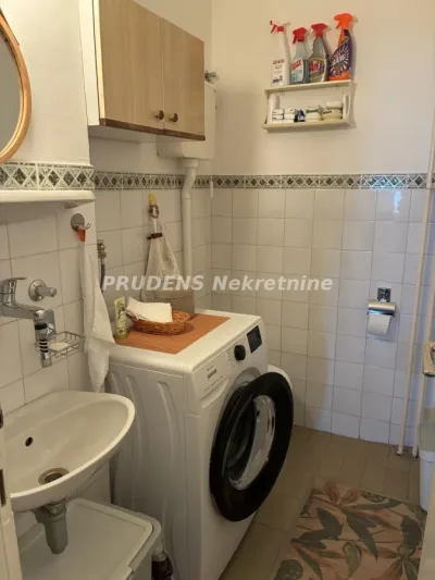 Četvorosoban stan, Lipa, 270.000€, 94m²