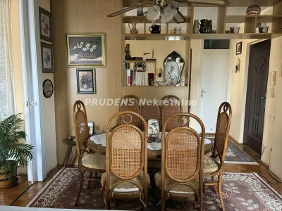 Četvorosoban stan, Lipa, 270.000€, 94m²