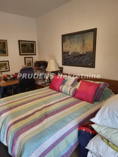 Trosoban stan, Ilije Garašanina, 311.000€, 73m²