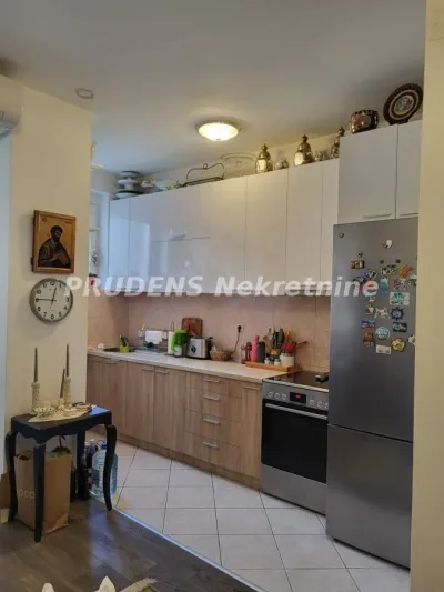 Trosoban stan, Ilije Garašanina, 311.000€, 73m²