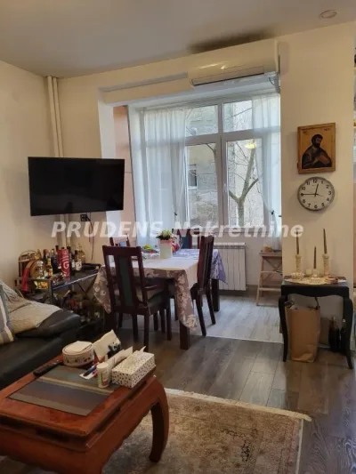 Trosoban stan, Ilije Garašanina, 311.000€, 73m²
