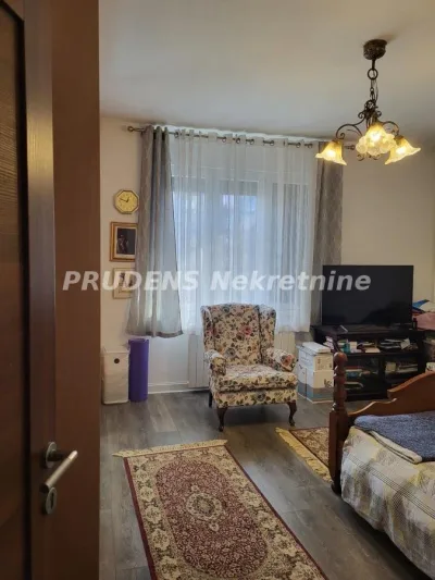 Trosoban stan, Ilije Garašanina, 311.000€, 73m²