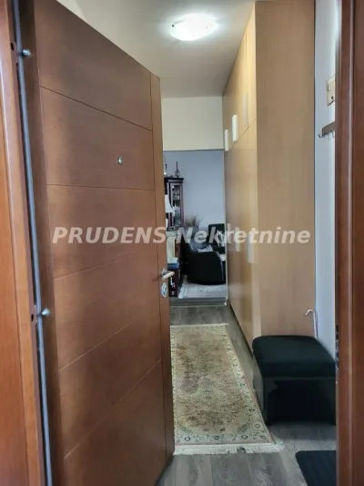 Trosoban stan, Ilije Garašanina, 311.000€, 73m²