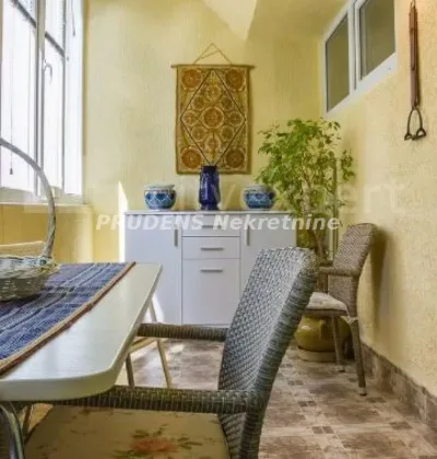 Troiposoban stan, Saše Simeunovića (bivša Crnotravska), 215.000€, 78m²