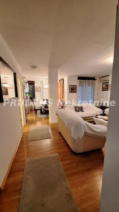 Četvorosoban stan, Metohijska, 380.000€, 109m²