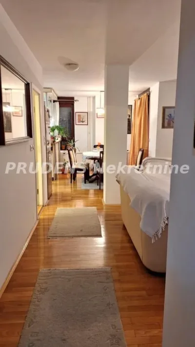 Četvorosoban stan, Metohijska, 380.000€, 109m²