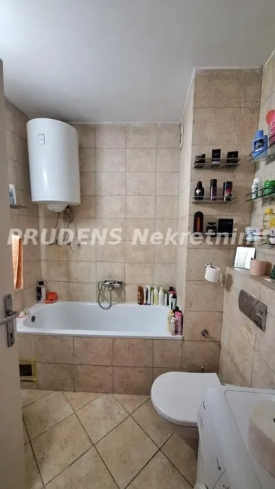 Četvorosoban stan, Metohijska, 380.000€, 109m²