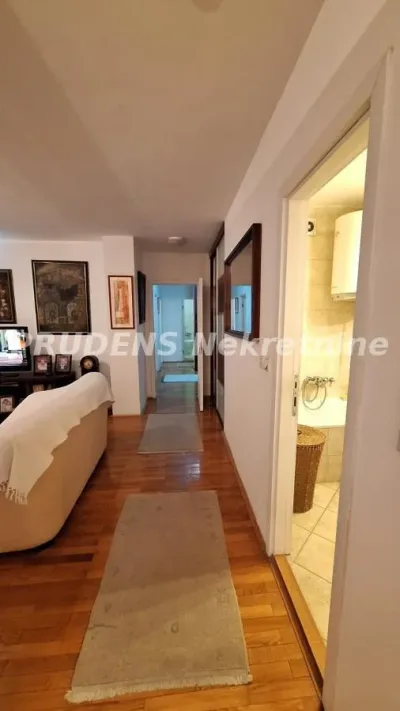Četvorosoban stan, Metohijska, 380.000€, 109m²