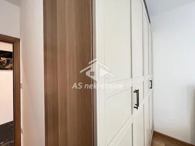 Luksuzan četvorosoban stan na Vračaru