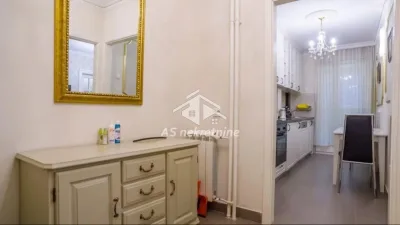 Luksuzno renoviran stan u Skadarliji, pešačka zona
