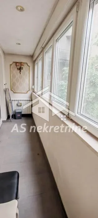 Luksuzno renoviran stan u Skadarliji, pešačka zona