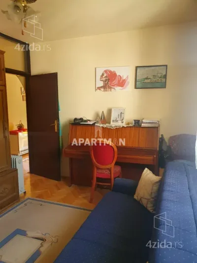 Dvosoban stan na prodaju, Kneževačka