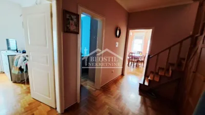 4-soban stan, duplex, 89 m2 centar Žarkova