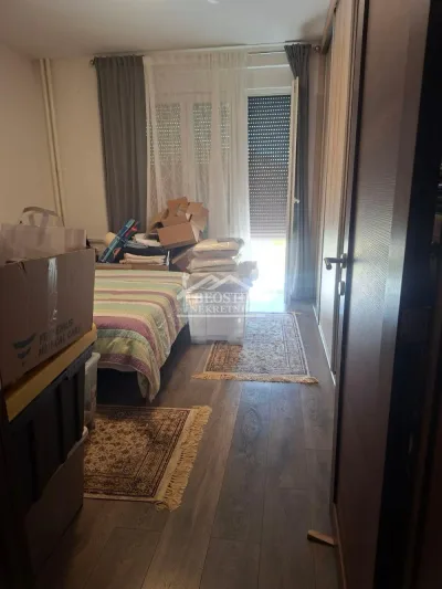 Za preporuku 3.0 stan u blizini Tašmajdana