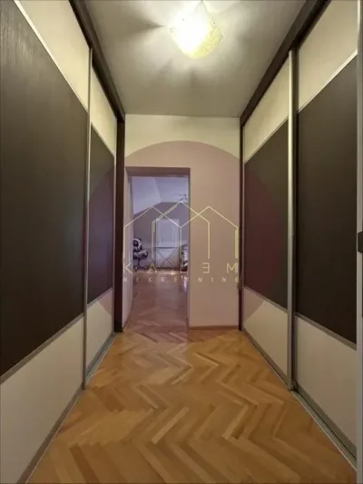 Petosoban stan u Živka Davidovića