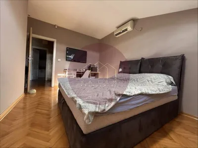 Petosoban stan u Živka Davidovića