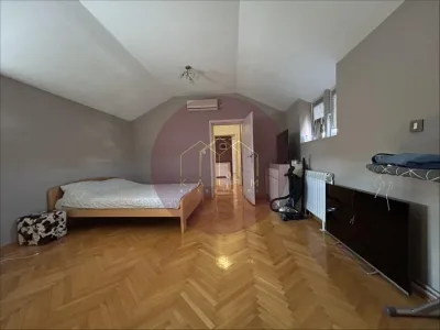 Petosoban stan u Živka Davidovića