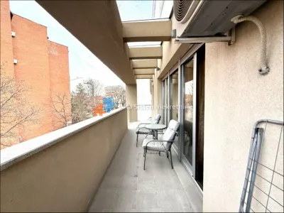 Petosoban stan na Vračaru - Crveni krst