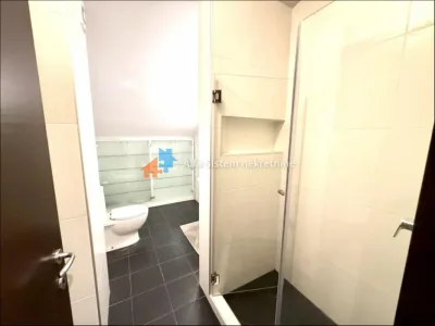 Petosoban stan na Vračaru - Crveni krst