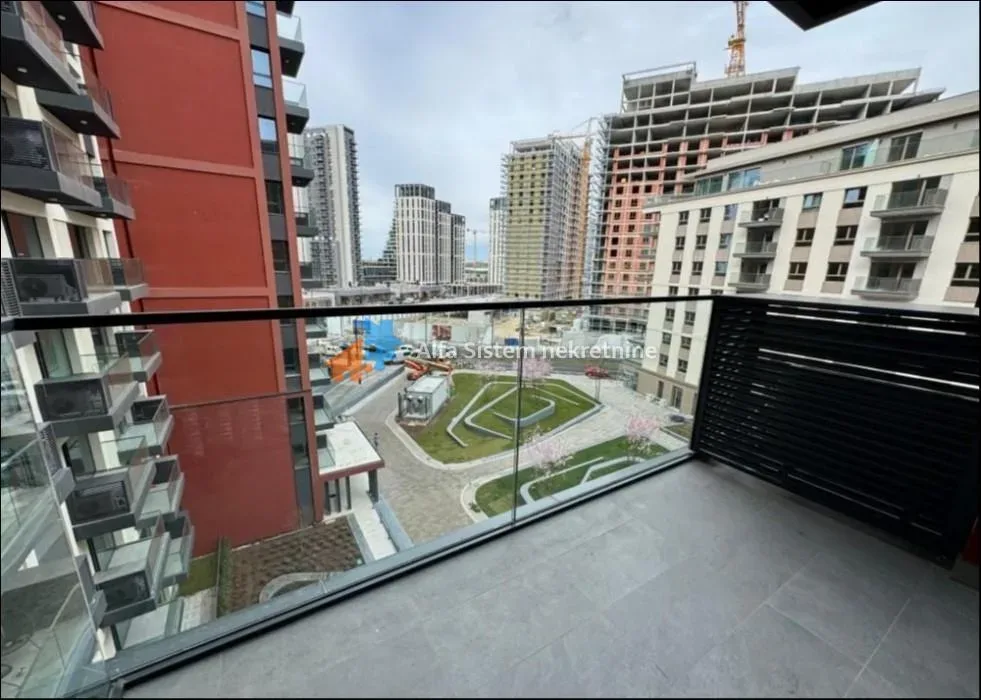 Dvosoban stan - BW King's Park Residence