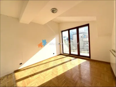 Luksuzan dupleks na Vračaru