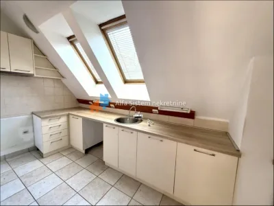 Luksuzan dupleks na Vračaru