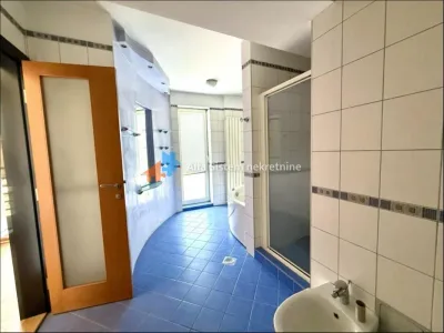 Luksuzan dupleks na Vračaru