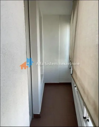 Trosoban stan u Belvillu - Novi Beograd (Blok 67)
