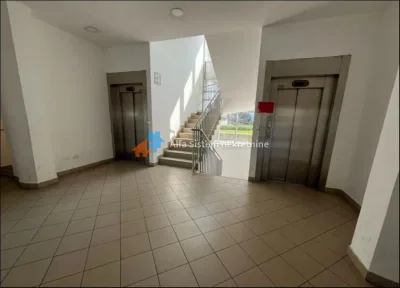 Trosoban stan u Belvillu - Novi Beograd (Blok 67)