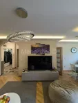Trosoban stan, Filmski Grad, 222.000€, 74m²